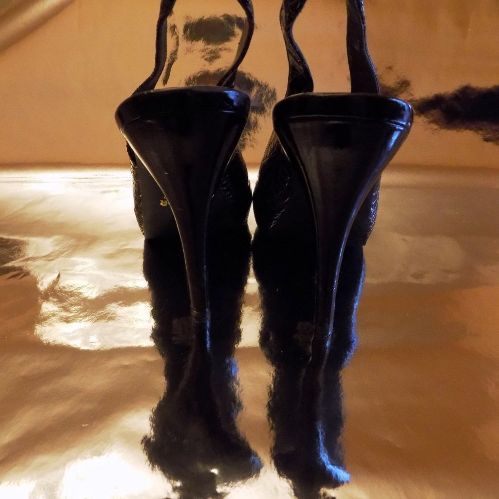 Victor by Victor Alfaro Snakeskin Heels. - Picture 5 of 6